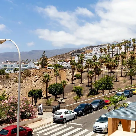 228 Ocean View Terrace And Sea View アデヘ